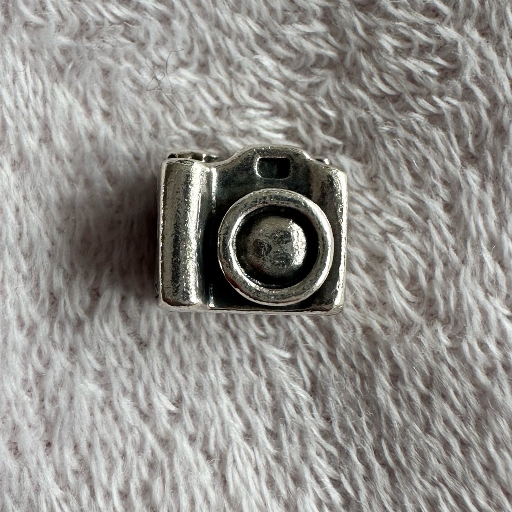 Authentic Pandora 925 sterling silver vintage camera charm